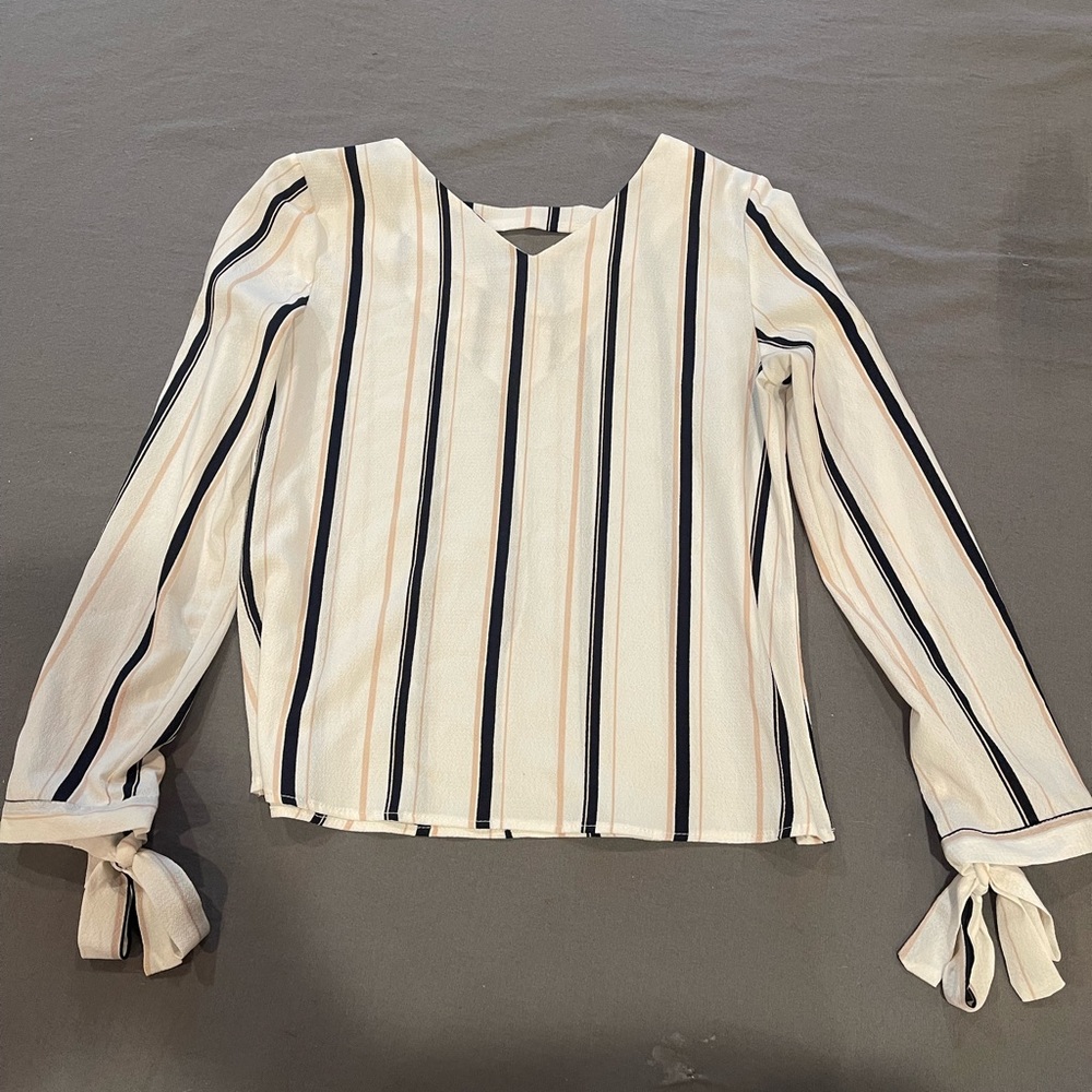Great condition, never been worn